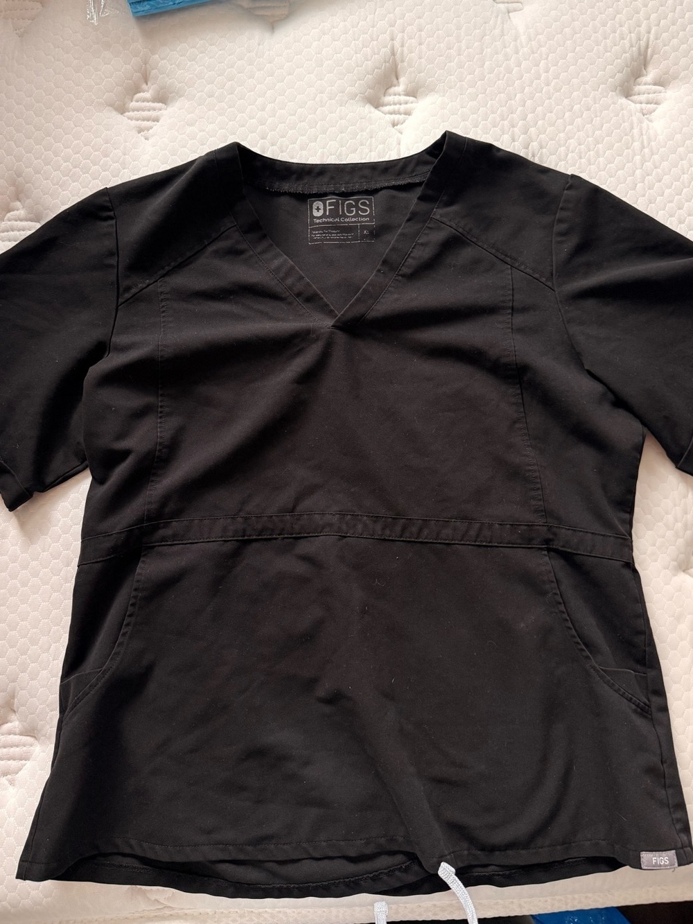 Figs Black V-Neck Medical Scrub Top with Front Pockets